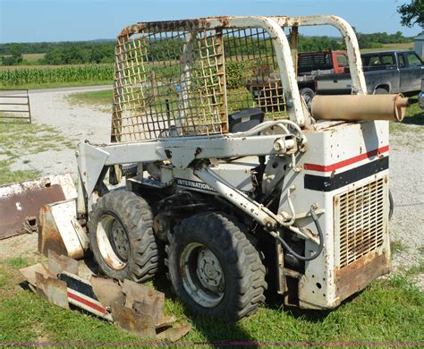 international 3300b skid steer specs|international harvester 3300 b review.